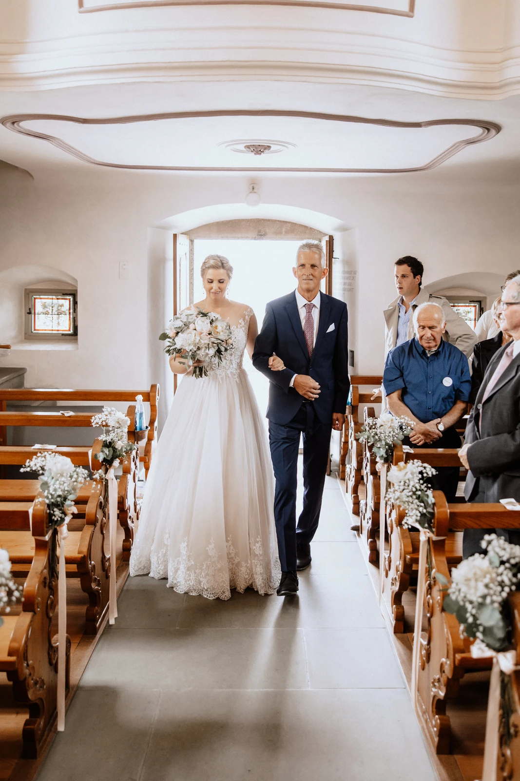 Kirchliche Trauung in Hünenberg-Hochzeitsfotograf Luzern.jpg