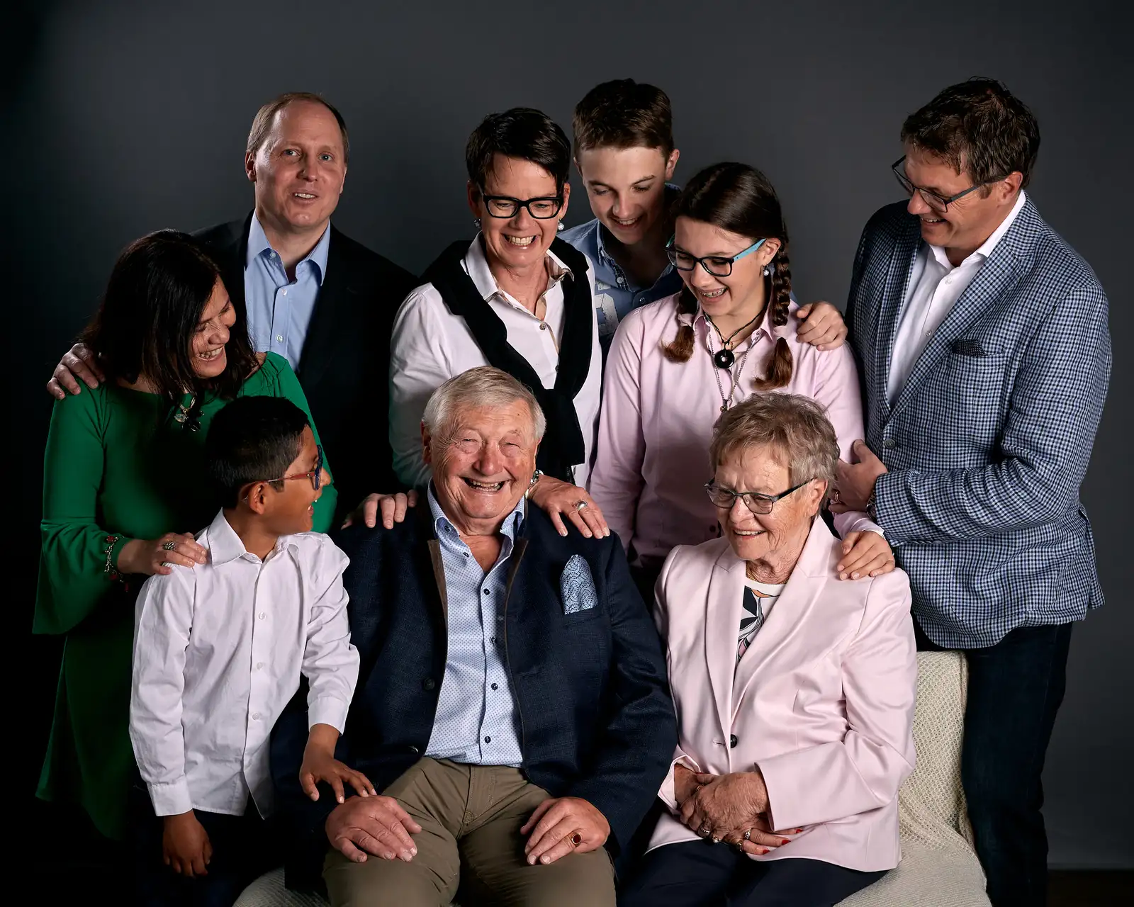 Familienfotoshooting mehrere Generatione