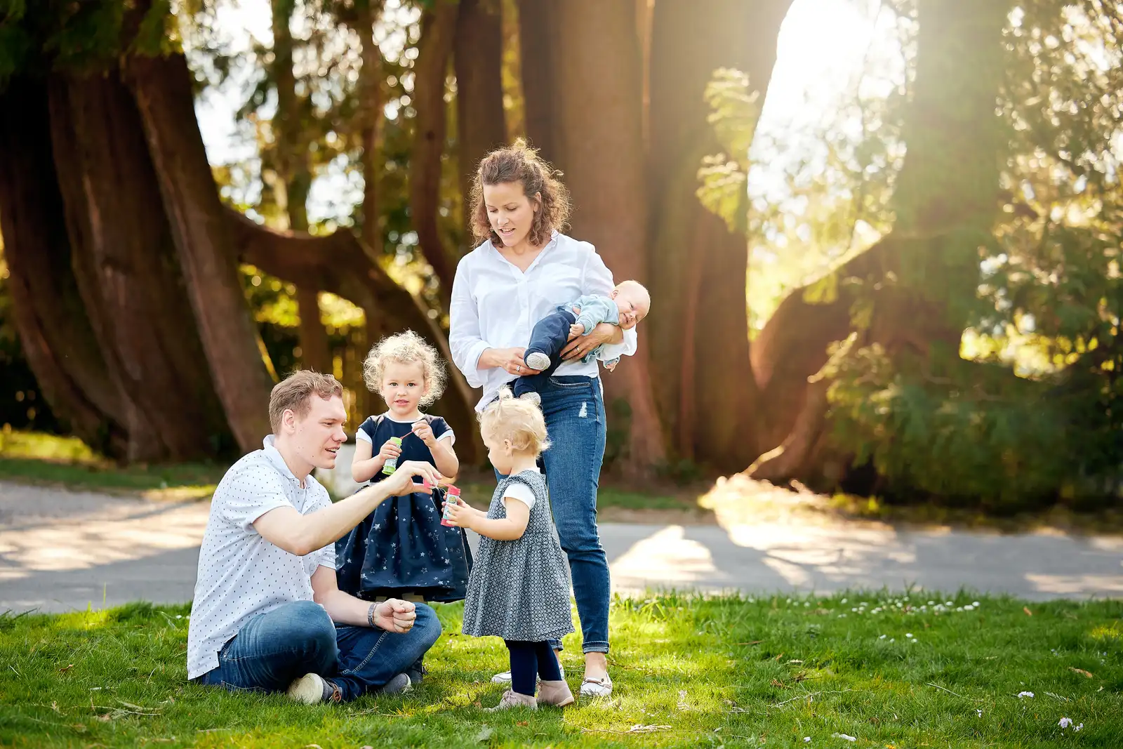 Outdoor Familien Fotoshooting - Familienfotograf Daniel Dyntar Luzern